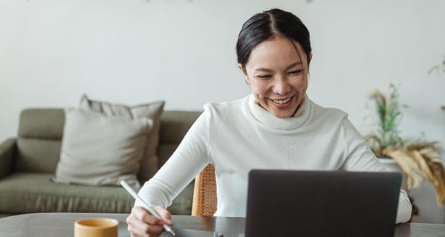 girl working at laptop